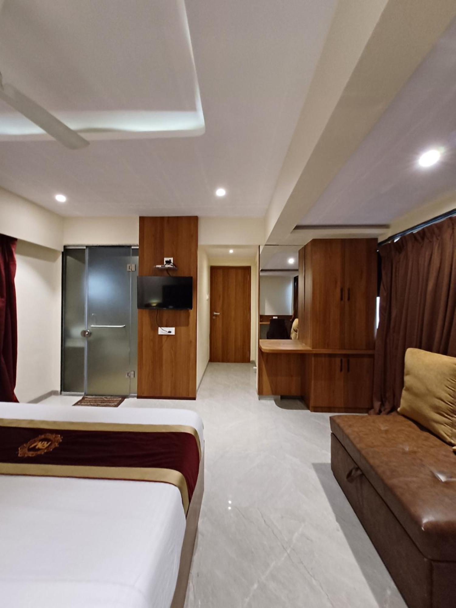 Hotel Ratna Mahal Мумбаї Екстер'єр фото
