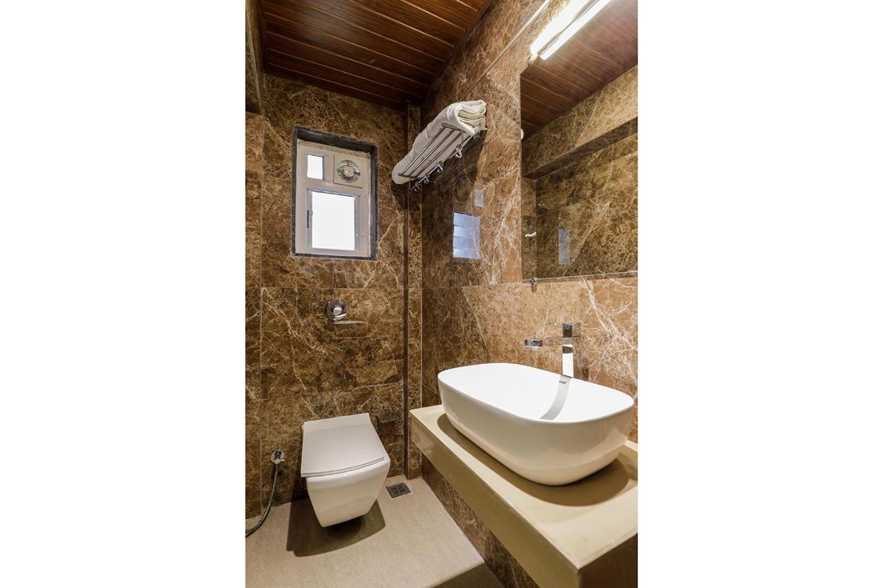 Hotel Ratna Mahal Мумбаї Екстер'єр фото